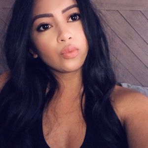 Meet your Posher, Alexandria